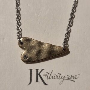 Thirty-One Whisper Hammered Heart Necklace Two Tone 18"/ 2" Extender Retired New